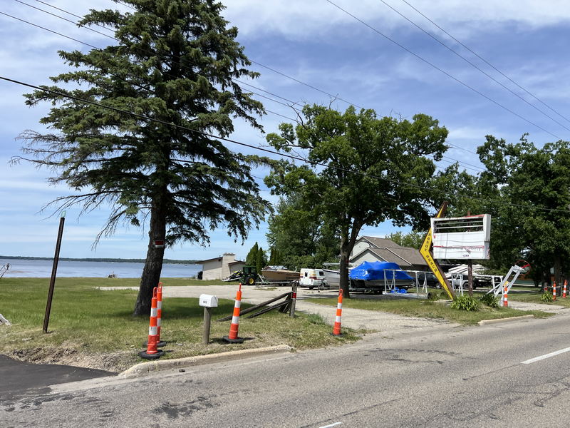 Swiss Inn (Vina Del Mar Motel) - June 15 2024 Photo (newer photo)